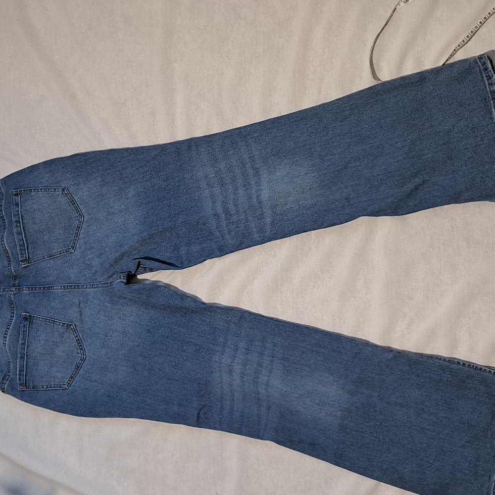 Eloquii Classic Split Leg Jeans. Size 14. Medium Wash. - Picture 10 of 15